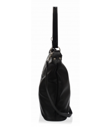 Čierna kabelka s bočnými zipsami a čiernym príveskom V18SM401