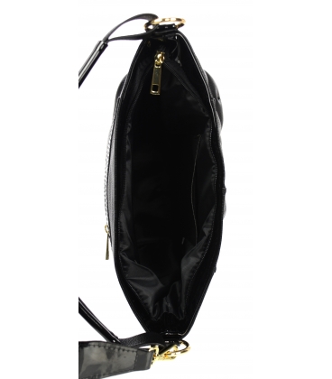 Čierna kabelka s lakovanými prvkami a prešívaním 19B018blcklak Grosso