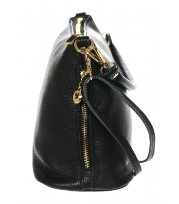Černá menší crossbody kabelka se zlatými aplikacemi GSMC212 black