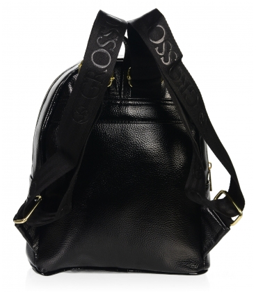 Čierny lesklý ruksak b22w001