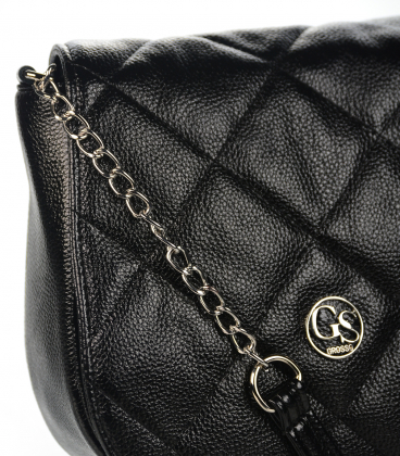 Fekete crossbody táska ezüst lánccal