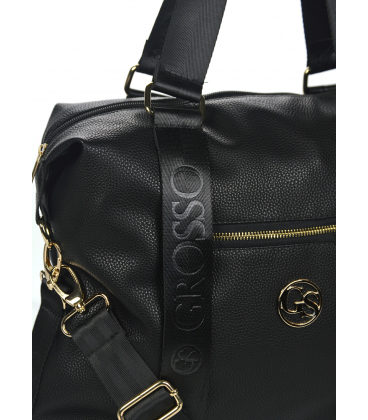 Fekete elegáns kézitáska V-mintával