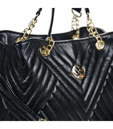 Černá elegantní kabelka s V-vzorem