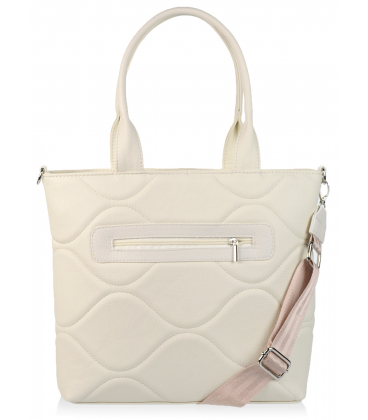 Fekete elegáns kézitáska V-mintával