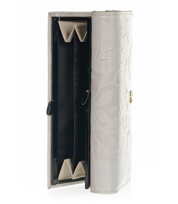 Egyszerű bézs színű női pénztárca